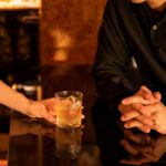 キャバクラでチップは必要？渡すタイミングやスマートな渡し方、注意点を解説