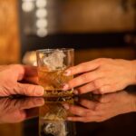 キャバクラで指名する頻度は？本指名と場内指名、注意点や指名替えについても解説