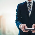 キャバクラで名刺をもらう意味は？もらうときのマナーやテクニック、してはいけないことも解説