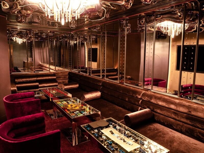 シャンパンタワーを華やかに楽しめる店選びのイメージ