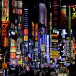 大人の夜遊びとは？おすすめの楽しみ方、ナイトスポット、予算、注意点を解説
