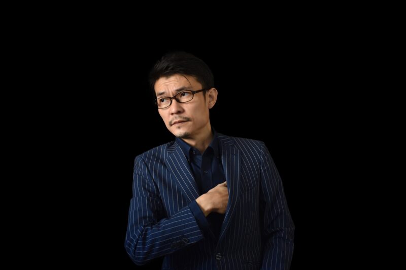 六本木の深夜遊びを楽しむ場合の服装のイメージ